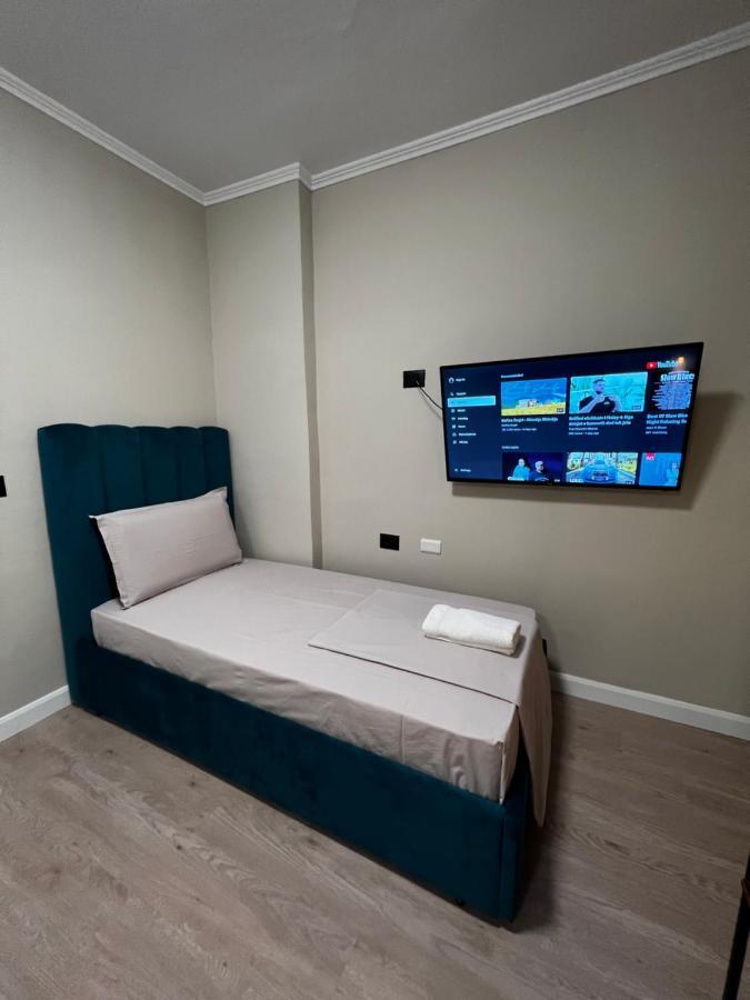 Bejart Apartment 3 地拉那 外观 照片